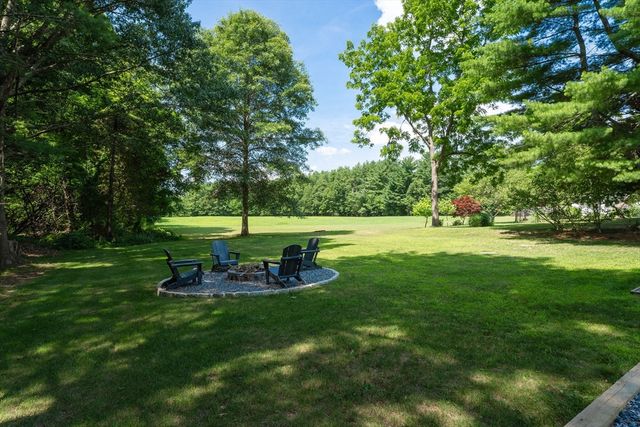 30 Worcester St, Taunton, MA 02780