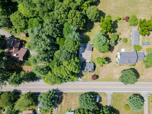 30 Worcester St, Taunton, MA 02780