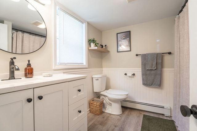 30 Worcester St, Taunton, MA 02780