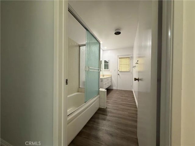 5840 Valerie, Woodland Hills, CA 91367