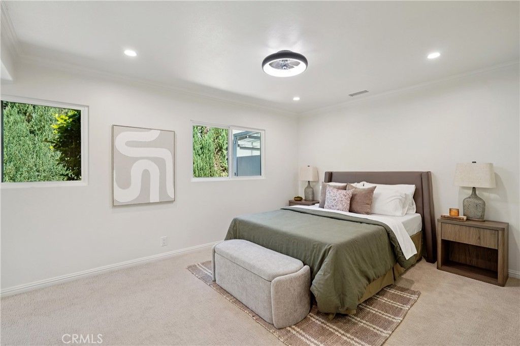 Image 21 of property listing at 11721 Norgrove Lane, Rossmoor, CA 90720