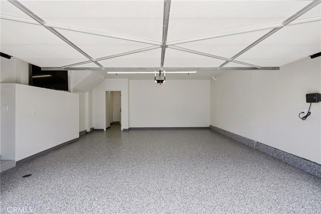 Image 32 of property listing at 11721 Norgrove Lane, Rossmoor, CA 90720