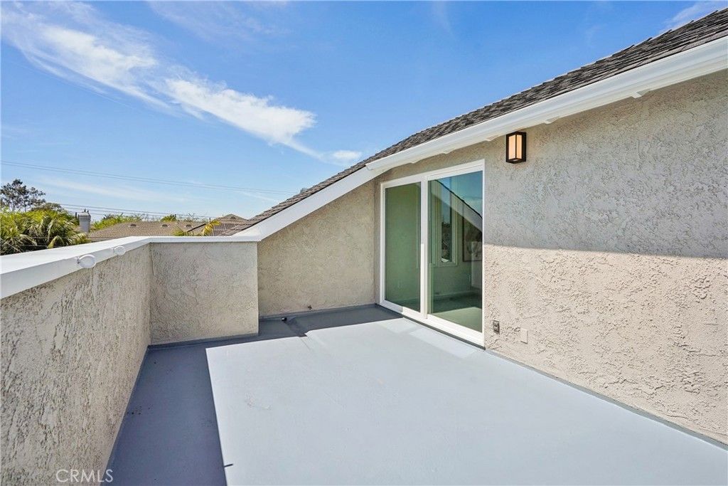 Image 34 of property listing at 11721 Norgrove Lane, Rossmoor, CA 90720