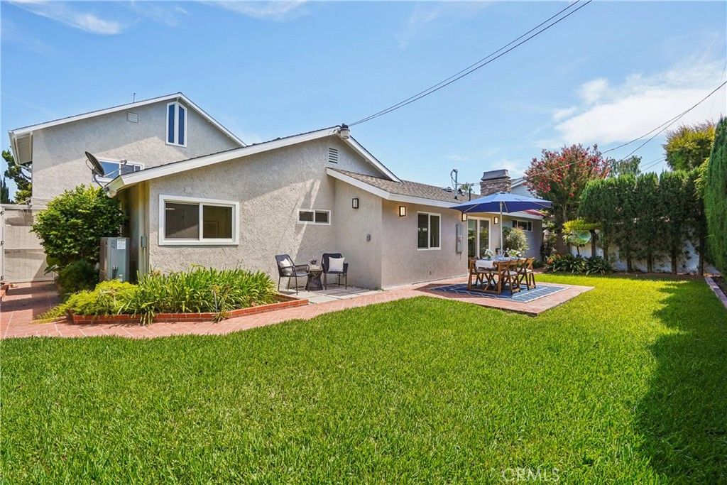 Image 39 of property listing at 11721 Norgrove Lane, Rossmoor, CA 90720