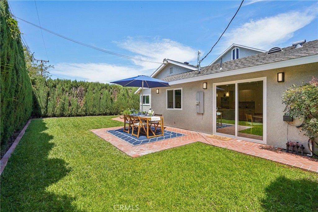 Image 40 of property listing at 11721 Norgrove Lane, Rossmoor, CA 90720