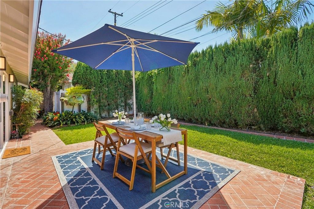 Image 41 of property listing at 11721 Norgrove Lane, Rossmoor, CA 90720