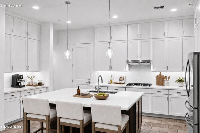8340 E MCDONALD Drive 1001, Scottsdale, AZ 85250