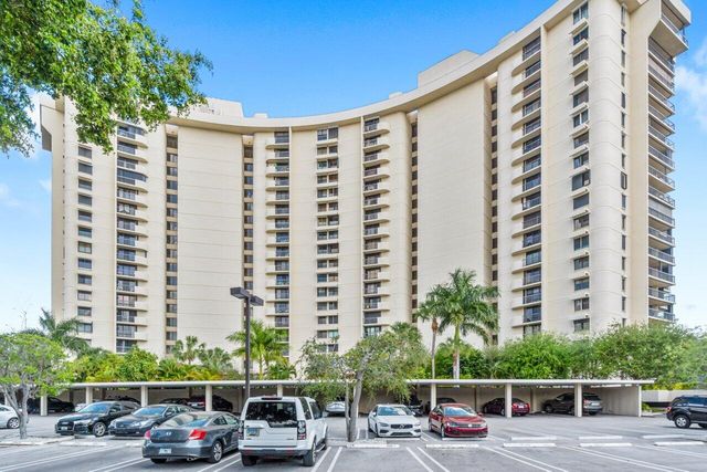 2450 Presidential Way 607, West Palm Beach, FL 33401