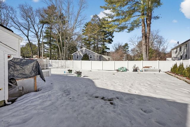 1639 Main St, Weymouth, MA 02190