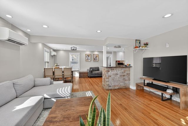 1639 Main St, Weymouth, MA 02190