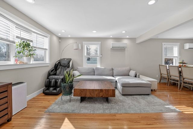 1639 Main St, Weymouth, MA 02190