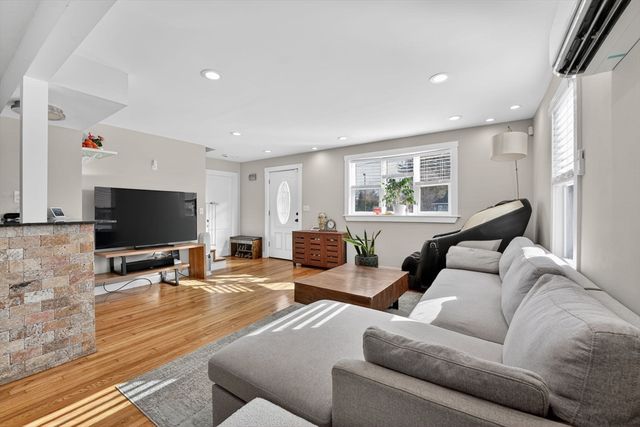 1639 Main St, Weymouth, MA 02190