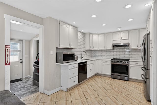 1639 Main St, Weymouth, MA 02190