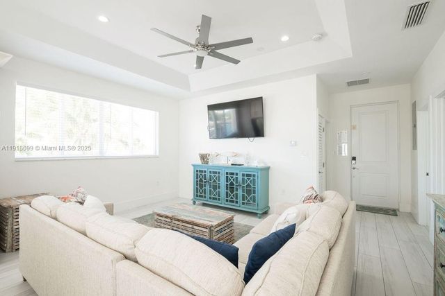 11284 3rd Avenue Ocean, Marathon, FL 33050