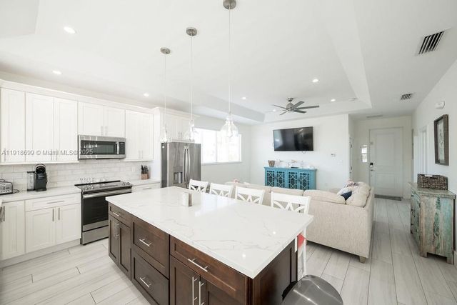 11284 3rd Avenue Ocean, Marathon, FL 33050