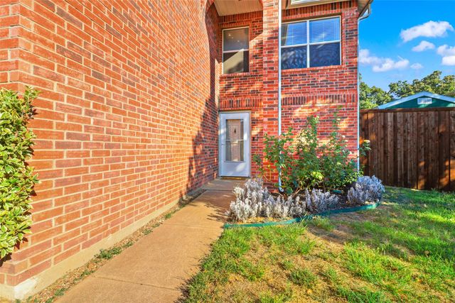 2202 Barton Springs Drive, Corinth, TX 76210
