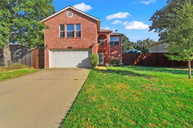 2202 Barton Springs Drive, Corinth, TX 76210