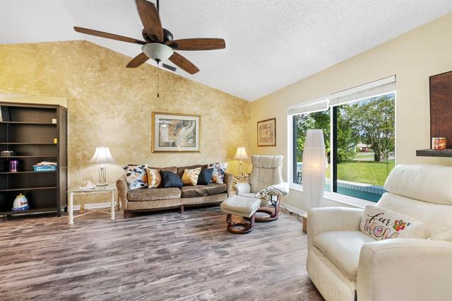 8018 PHILATELIC DRIVE, Spring Hill, FL 34606