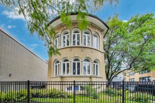 2700 W CARMEN Avenue, Chicago, IL 60625