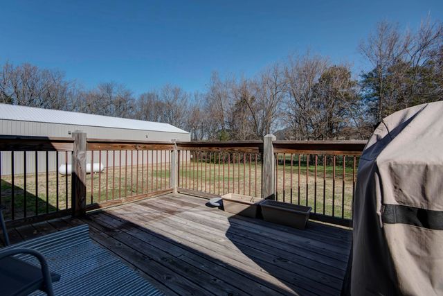 5705 E Brookmeadow Drive, Fair Grove, MO 65648