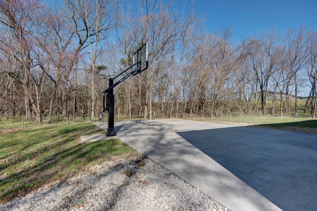 5705 E Brookmeadow Drive, Fair Grove, MO 65648