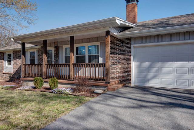 5705 E Brookmeadow Drive, Fair Grove, MO 65648