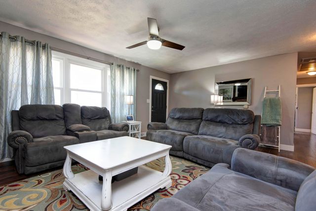 5705 E Brookmeadow Drive, Fair Grove, MO 65648