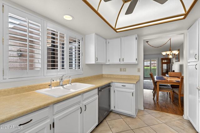 720 S PRIVET Way, Mesa, AZ 85208