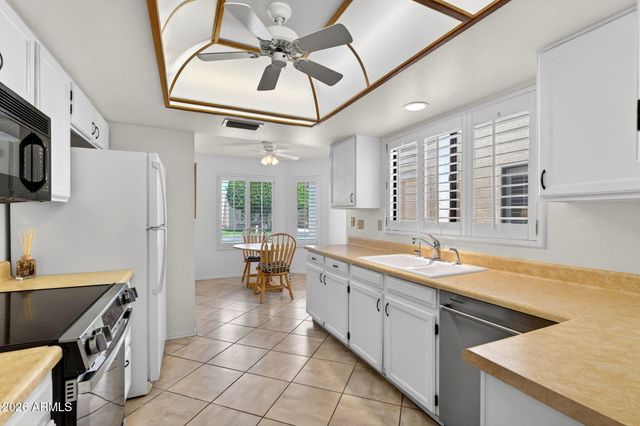 720 S PRIVET Way, Mesa, AZ 85208