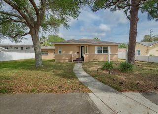 6465 1ST AVENUE S, St Petersburg, FL 33707