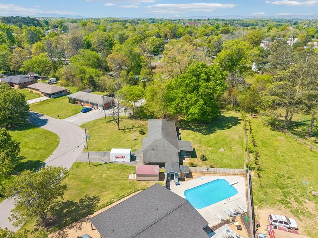 4 Delores Drive, Fort Oglethorpe, GA 30742