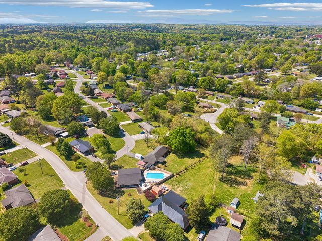 4 Delores Drive, Fort Oglethorpe, GA 30742