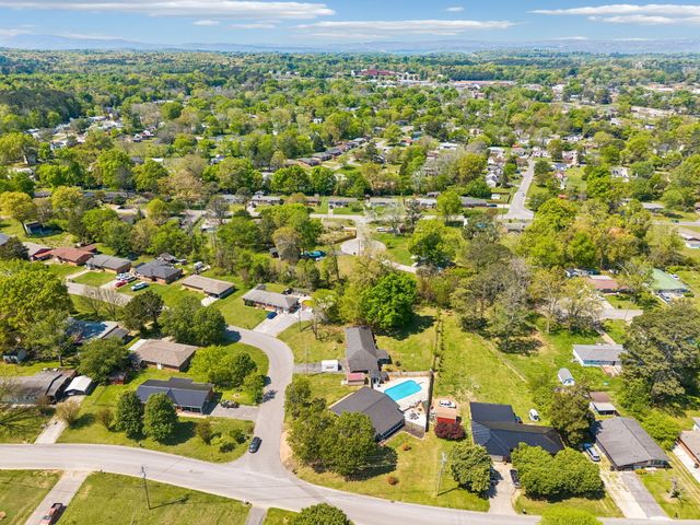 4 Delores Drive, Fort Oglethorpe, GA 30742
