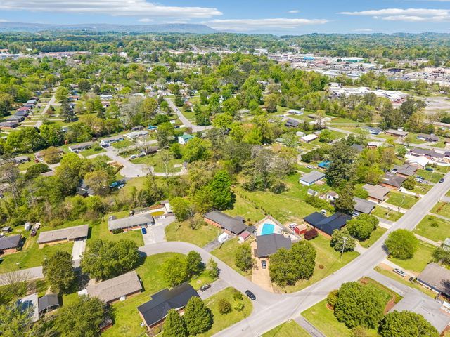 4 Delores Drive, Fort Oglethorpe, GA 30742