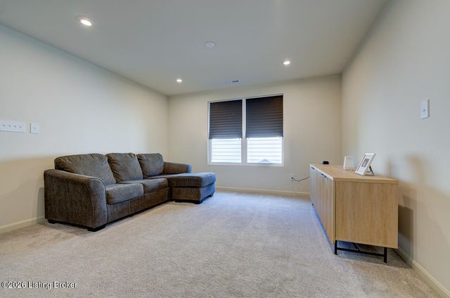 19126 Catalpa Fields Pl, Louisville, KY 40023