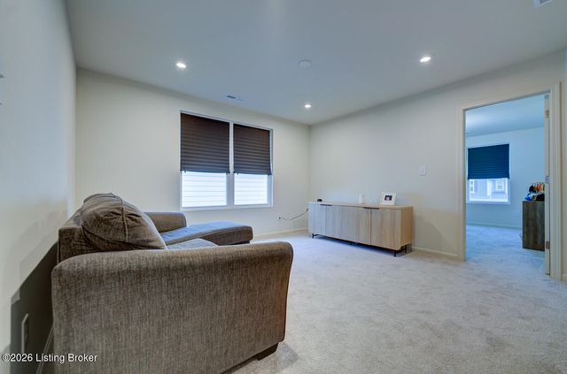 19126 Catalpa Fields Pl, Louisville, KY 40023