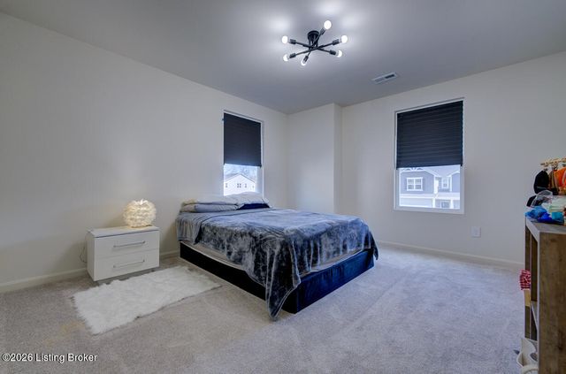 19126 Catalpa Fields Pl, Louisville, KY 40023