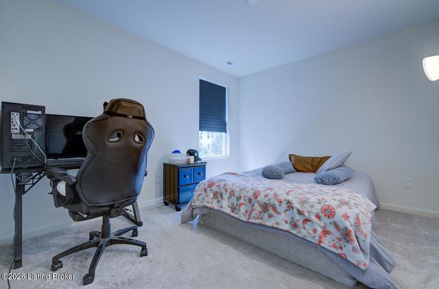 19126 Catalpa Fields Pl, Louisville, KY 40023