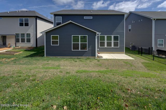 19126 Catalpa Fields Pl, Louisville, KY 40023