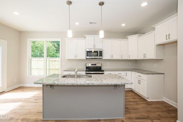 807 E Harnett Street, Dunn, NC 28334