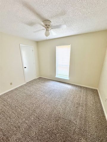 107 Sunview Street, Sunnyvale, TX 75182