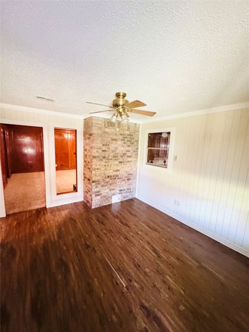 107 Sunview Street, Sunnyvale, TX 75182