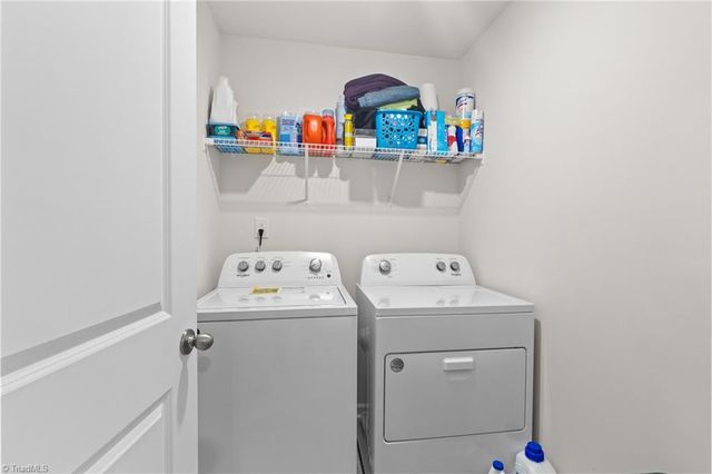 221 Rose Wind Way, Mayodan, NC 27027