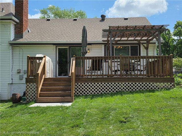 8746 Park Street, Lenexa, KS 66215