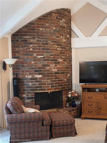 8746 Park Street, Lenexa, KS 66215
