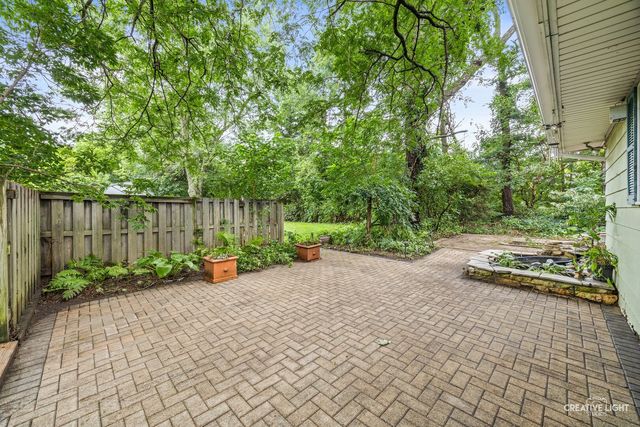 4520 Douglas Road, Oswego, IL 60543