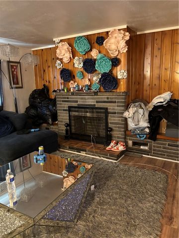 737 McLain St, Allentown, PA 15210