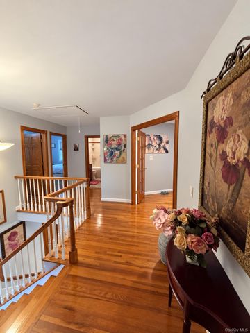 41 Homeland Drive, Huntington, NY 11743