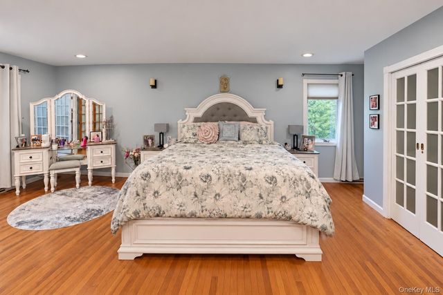 41 Homeland Drive, Huntington, NY 11743