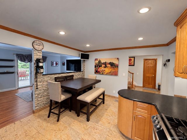 41 Homeland Drive, Huntington, NY 11743